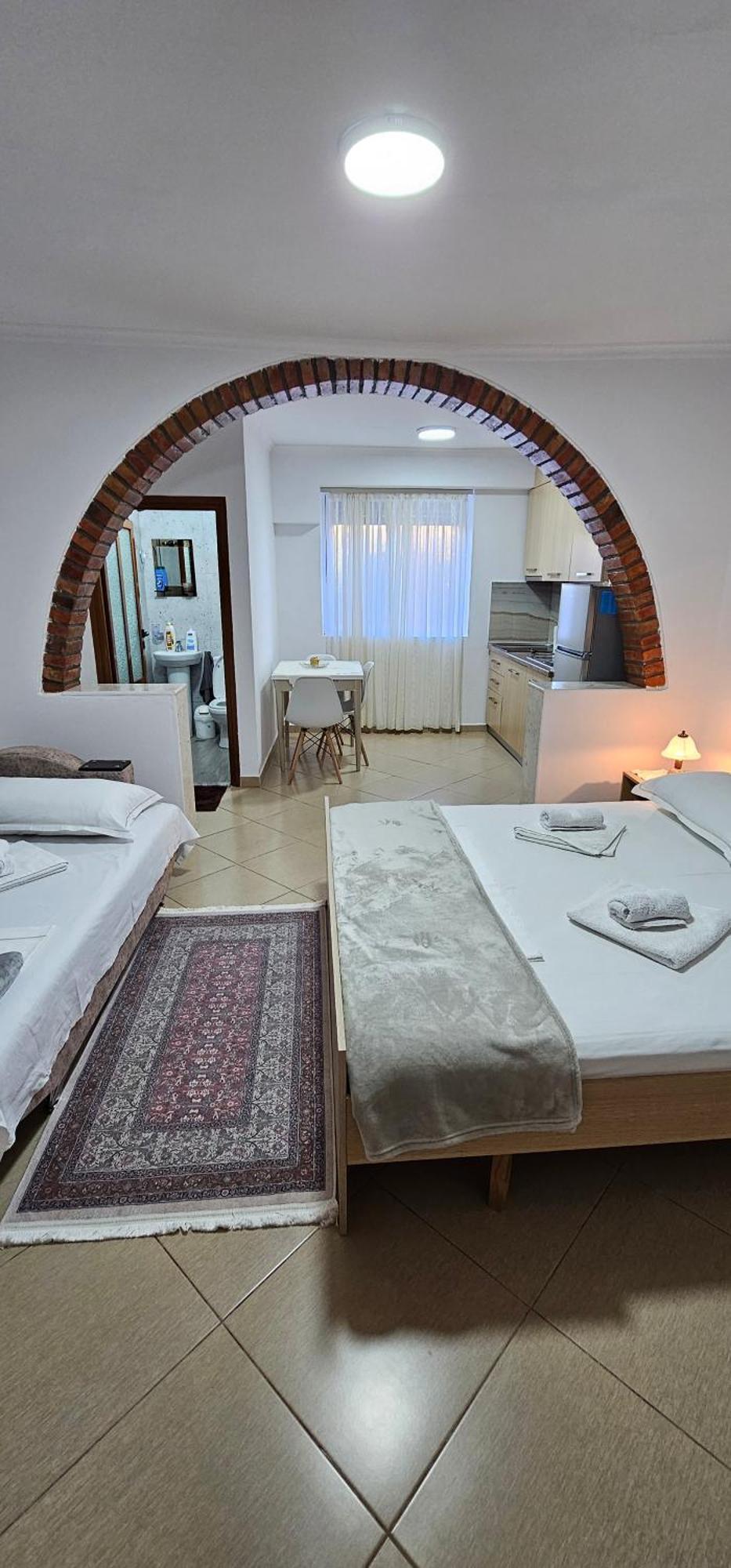 Aliaj Guest House Berat Luaran gambar