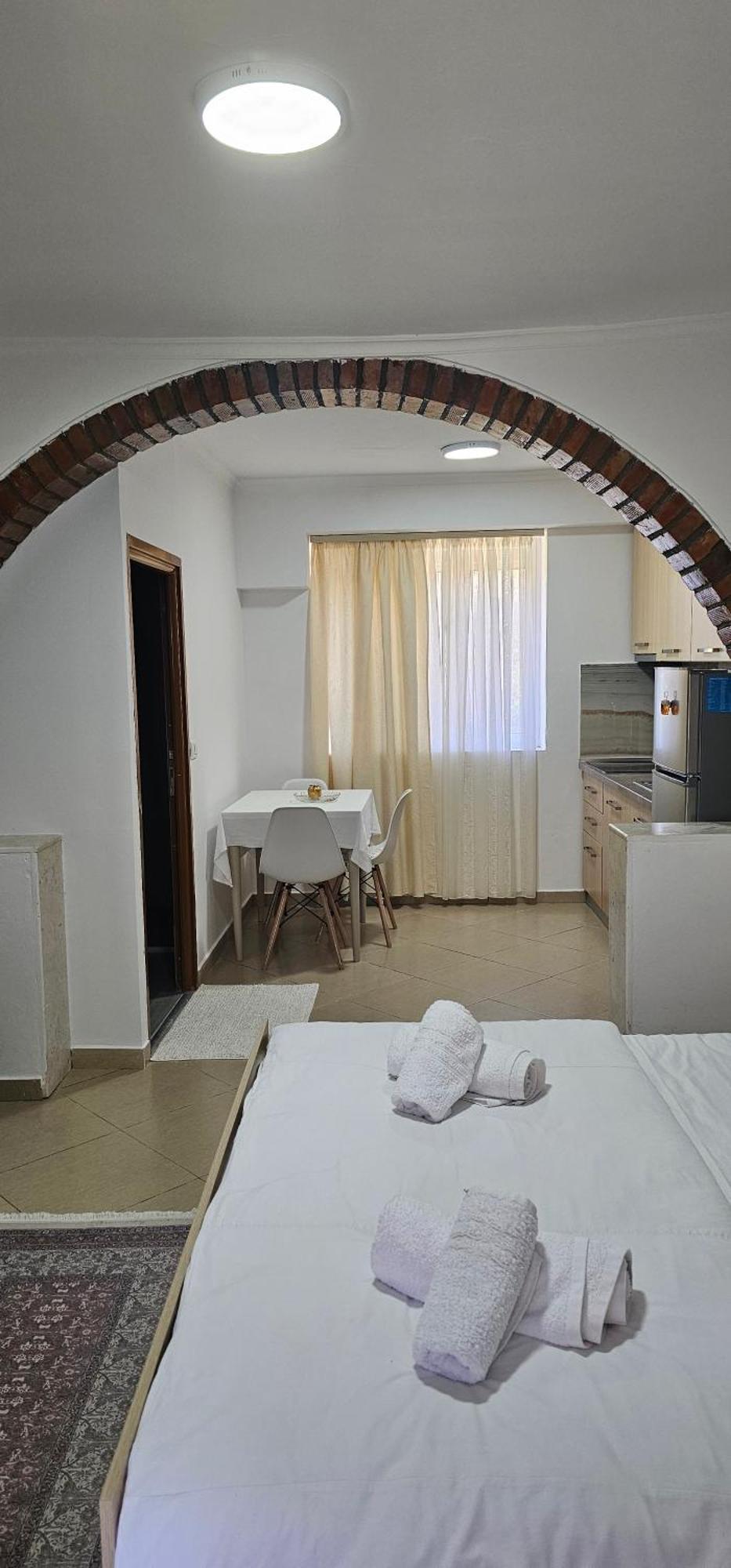 Aliaj Guest House Berat Luaran gambar